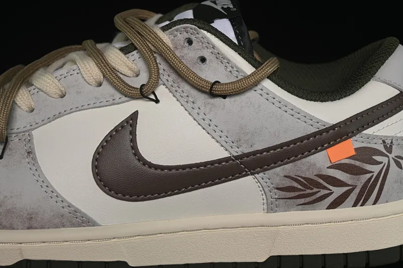 All categories Nk SB Dunk Series Nk SB Dunk Low High-end customized low-top sneakers Nike SB Dunk Low straps Anniversary high-end customized low-top casual sneakers HF5441-102